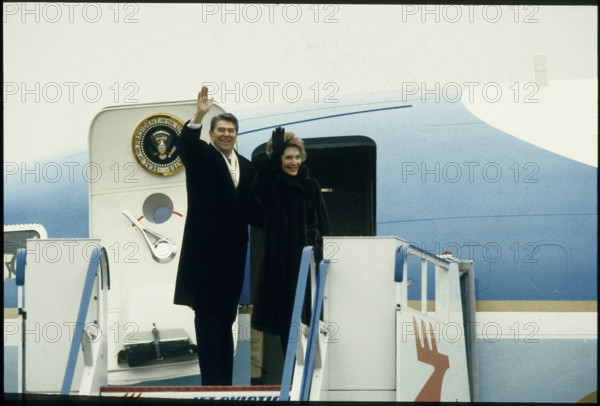 Arrival for the disarmament conference in Geneva 1985: Ronald and Nancy Reagan