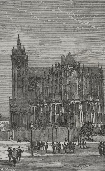 Le Mans, France. Cathedral of Saint Julian of Le Mans (Cathedrale Saint-Julien du Mans). General exterior view. Engraving by Laporta, 1870.