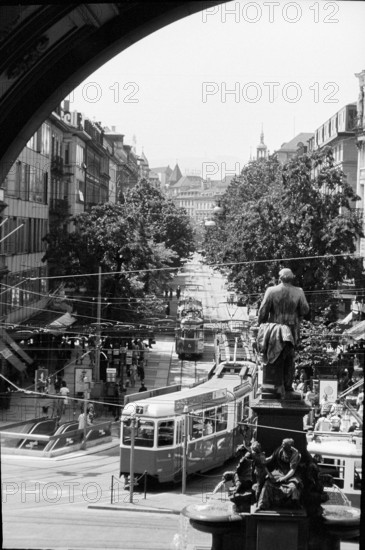 Zurich 1972: Escher Memorial and Bahnhofstrasse