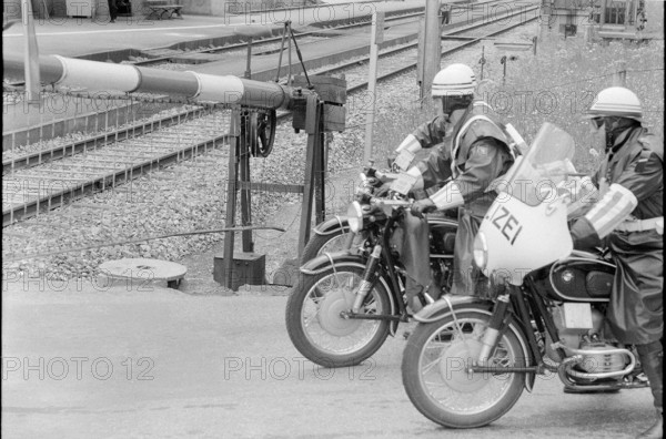 Tour de Suisse 1968: Motorized Army Police