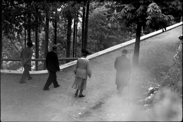 Marshal Pétain's journey through Switzerland; 1945