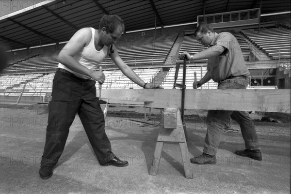 Letzigrund Stadium; construction of the tartan track in 1968