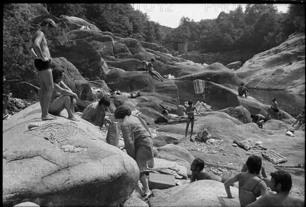 Clean Switzerland campaign in the Maggia Valley, 1971