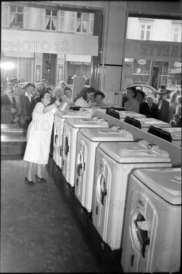 Laundromat, Zurich 1947