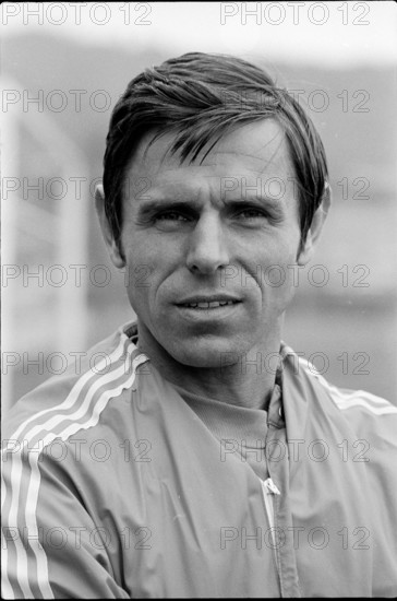 Before the 1977 Champions Cup semifinal: FC Zurich coach Konietzka