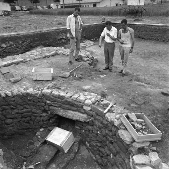 Excavations in Avenches, 1965