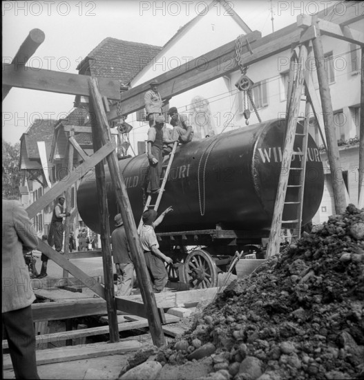oil tank, tank; 1946