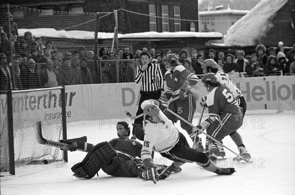 Spengler Cup Davos 1974: Switzerland Slovan Bratislava; Goalkeeper Molina
