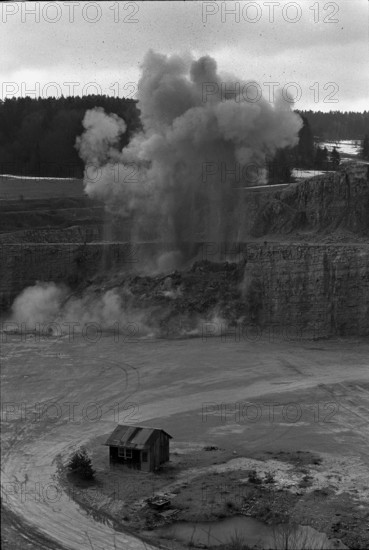 Blasting of a limestone bank, Mellikon quarry 1970