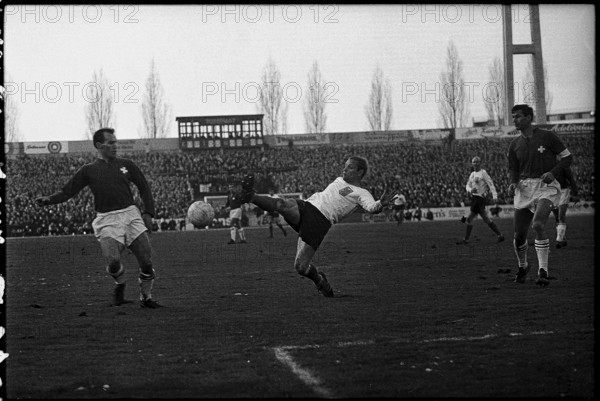 1965 World Cup Qualifier: Switzerland vs. Holland
