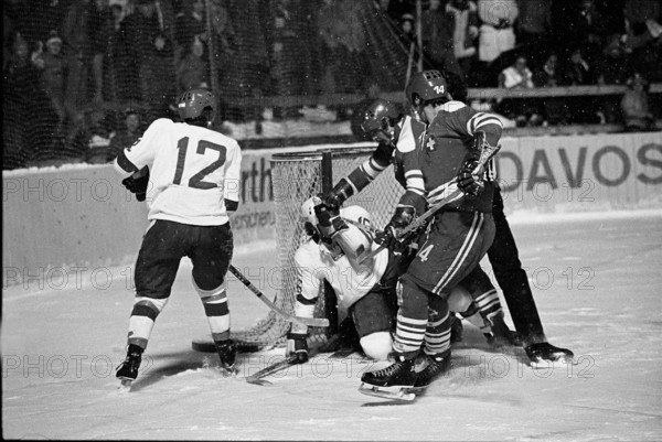 Spengler Cup Davos 1974: Switzerland Poland