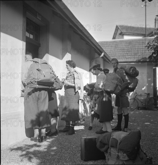Hiking in the international tent camp, Bächau, 1939
