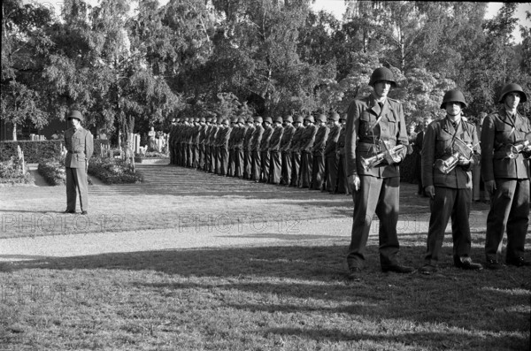 Honor guard, soldier's funeral in Zurich 1962