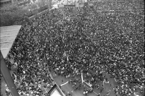 Student riots in Paris in 1968