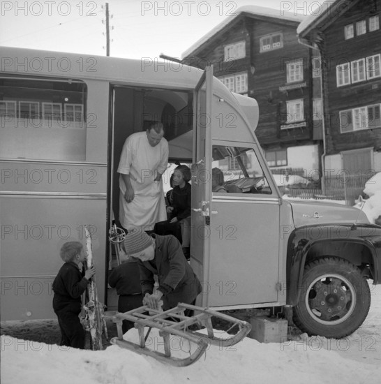 Goms, Valais: Mobile School Dental Clinic; 1955