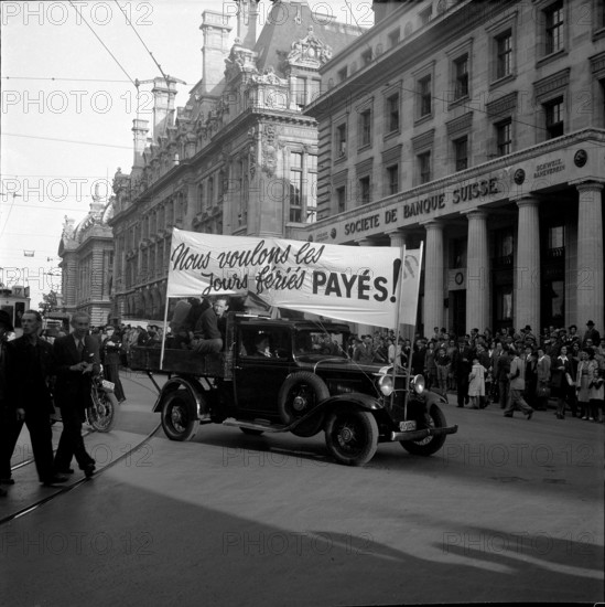 Banner, demonstration of construction and woodworkers, Lausanne 1946