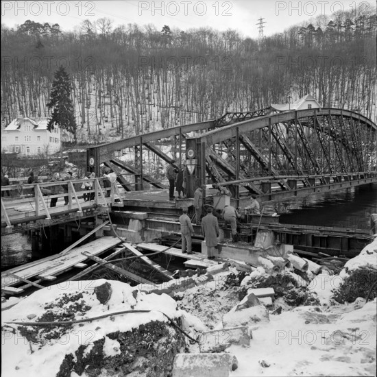 Winznau Bridge is postponed; postponement; 1965