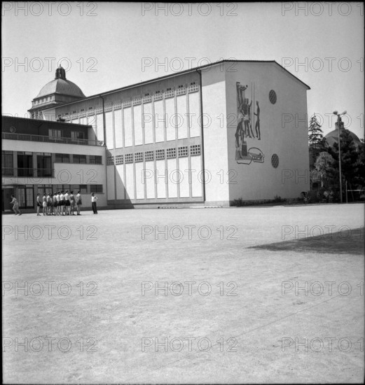 Gymnasium at the University of Zurich 1942
