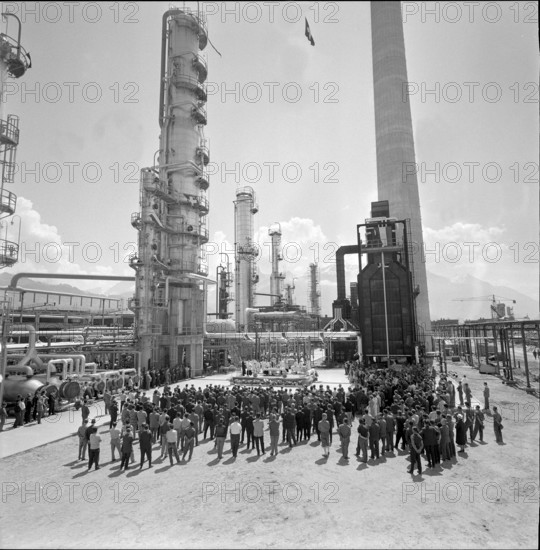 Collombey, opening of the refinery; 1963