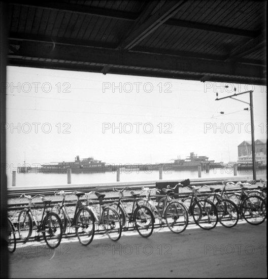 German Lake Constance ships leave the port of Romanshorn; 1945