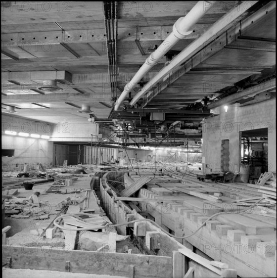 CERN: Construction site of the proton synchrotron, detail 1957