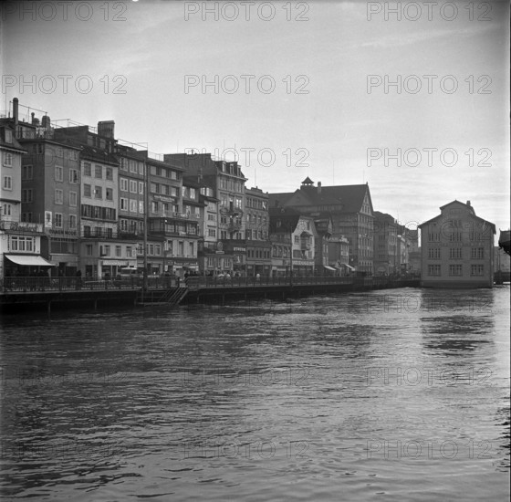 Limmatquai; Zurich Electricity Works; 1941