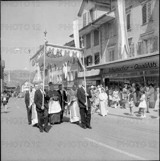 Bishop of Streng at the procession in Hochdorf 1962