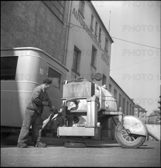 Bus with wood gasifier, 1946