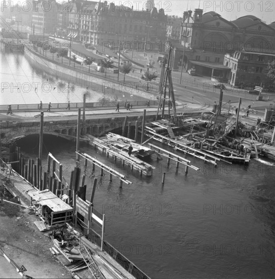 Renovation of the Walche Bridge; 1957