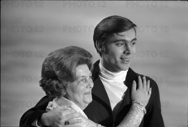 European Championships in Zurich 1971: Hildou Mudrou and European Champion Ondrej Nepela