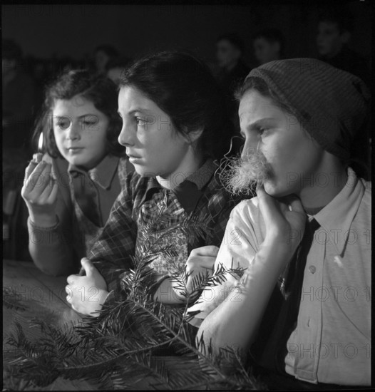 Girls on school New Year's Eve 1944
