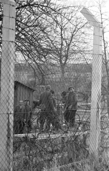WW2: Entrenchment work of the Volkssturm, Konstanz 1944