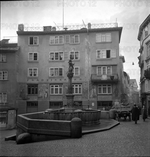 Stüssihofstatt; Franciscans; 1941