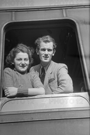 Departure; Polish internees leave Switzerland in 1945