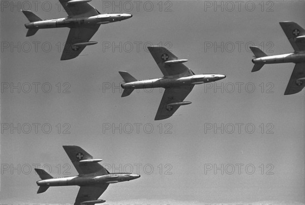 Hawker Hunter squadron of the Patrouille Suisse, Alpnach 1970