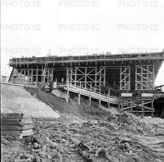Construction of Sihlhochstrasse in Zurich 1969