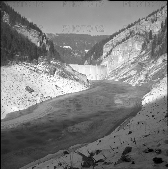 Lac de Moron at Le Châtelot dam 1953