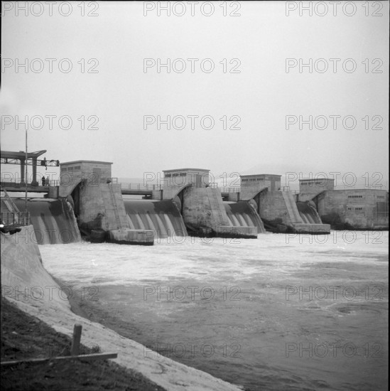 Dam of Wildegg-Brugg power station 1952