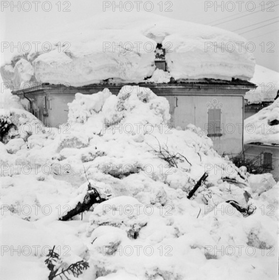 Airolo 1951, Airolo 1951, Snow covered house, rubble
