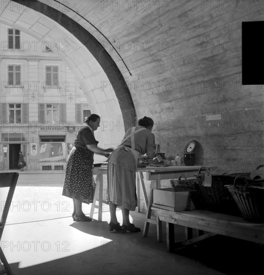 Strike in the Alsace: Travellers at the ticket office, 1953