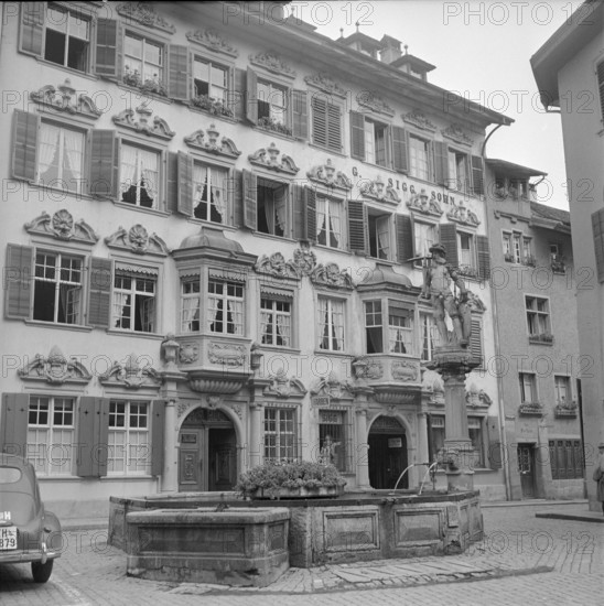 Fountain in the courtyard of a farmhouse in Sumiswald 1939