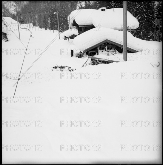 Lawine in Frasco, Verzasca valley, funeral of avalanche victims, 1951