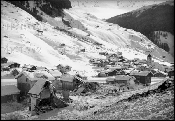 Avalanche in Vals, 1951