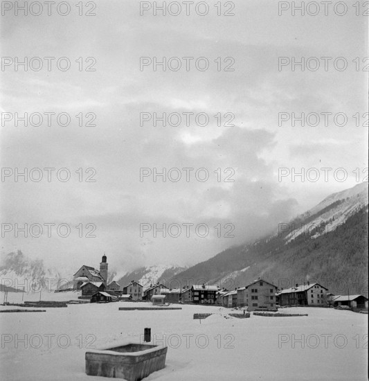 Neuhausen, demolition of the hotel Schweizerhof, 1954