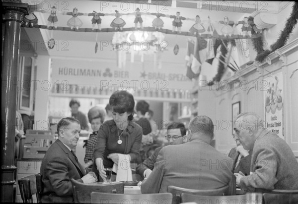 Bierhalle Wolf on Limmatquai in Zurich, ca. 1964
