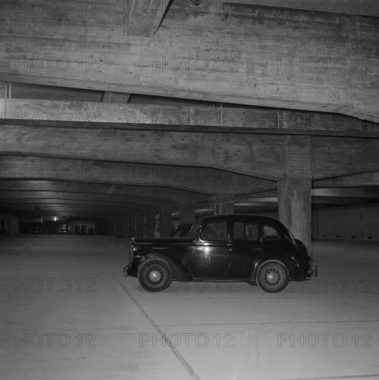 Waisenhausplatz underground car park, 1957