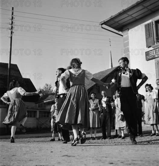 Dance at the Thanksgiving Festival La Bénichon in Treyvaux, 1943