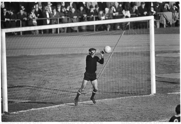 NLA 1968/69: FC Zurich Servette FC; goalkeeper Barlie