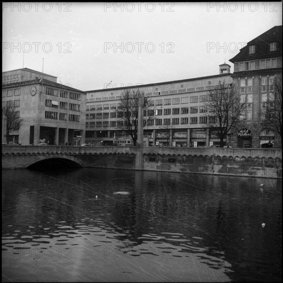 Walcheplatz, administrative building of the Canton of Zurich 1955