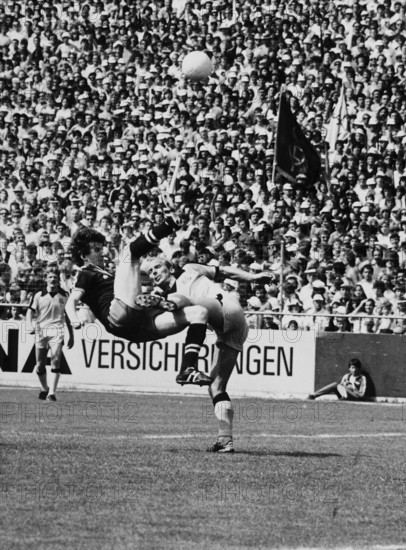 Cup Final 1979/1: Servette Geneva YB Bern; Trinchero, Hussner